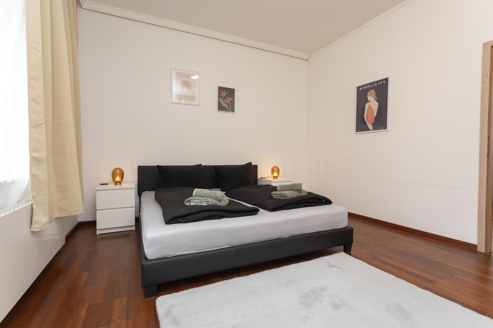 Stadthaus Mit 2 Schlafzimmern & Wohnzimmer Mit Kamin - Kostenloser Privat-Parkplatz Auf Dem Grundstueck Лейпциг Екстер'єр фото